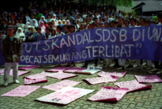 pelegalan judi